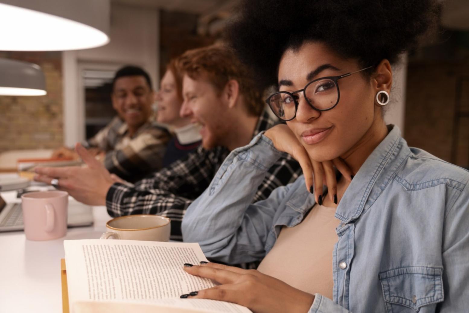 Analyse de données financières sur tableur avec graphiques de progression