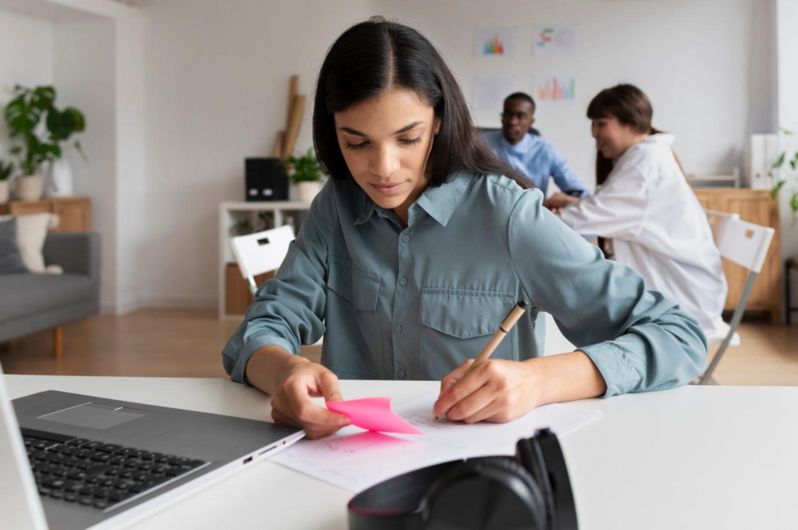 Graphique en secteurs montrant la répartition des dépenses mensuelles par catégorie
